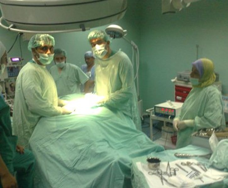 الطواقم الطبية في مستشفى الهلال